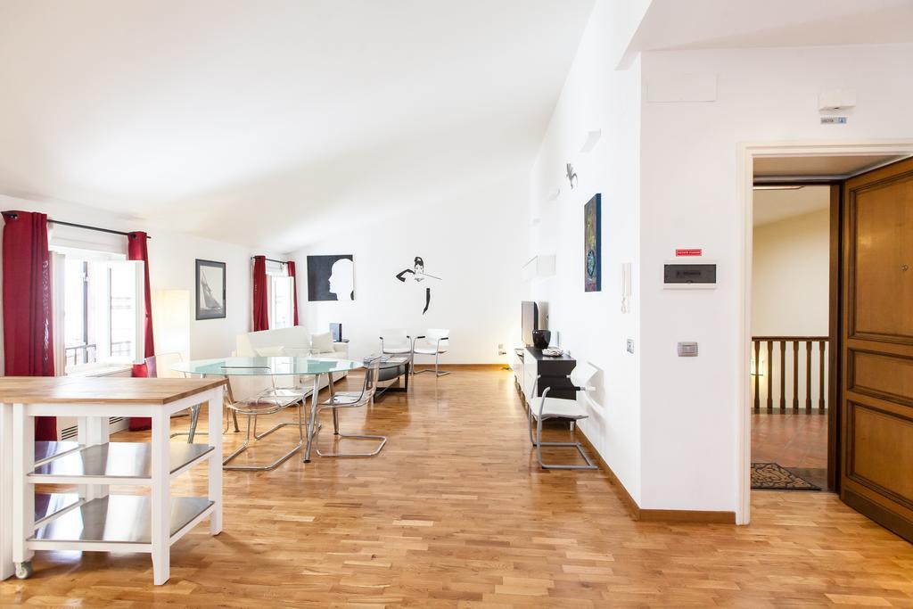 Trevi Fashion Apartment *